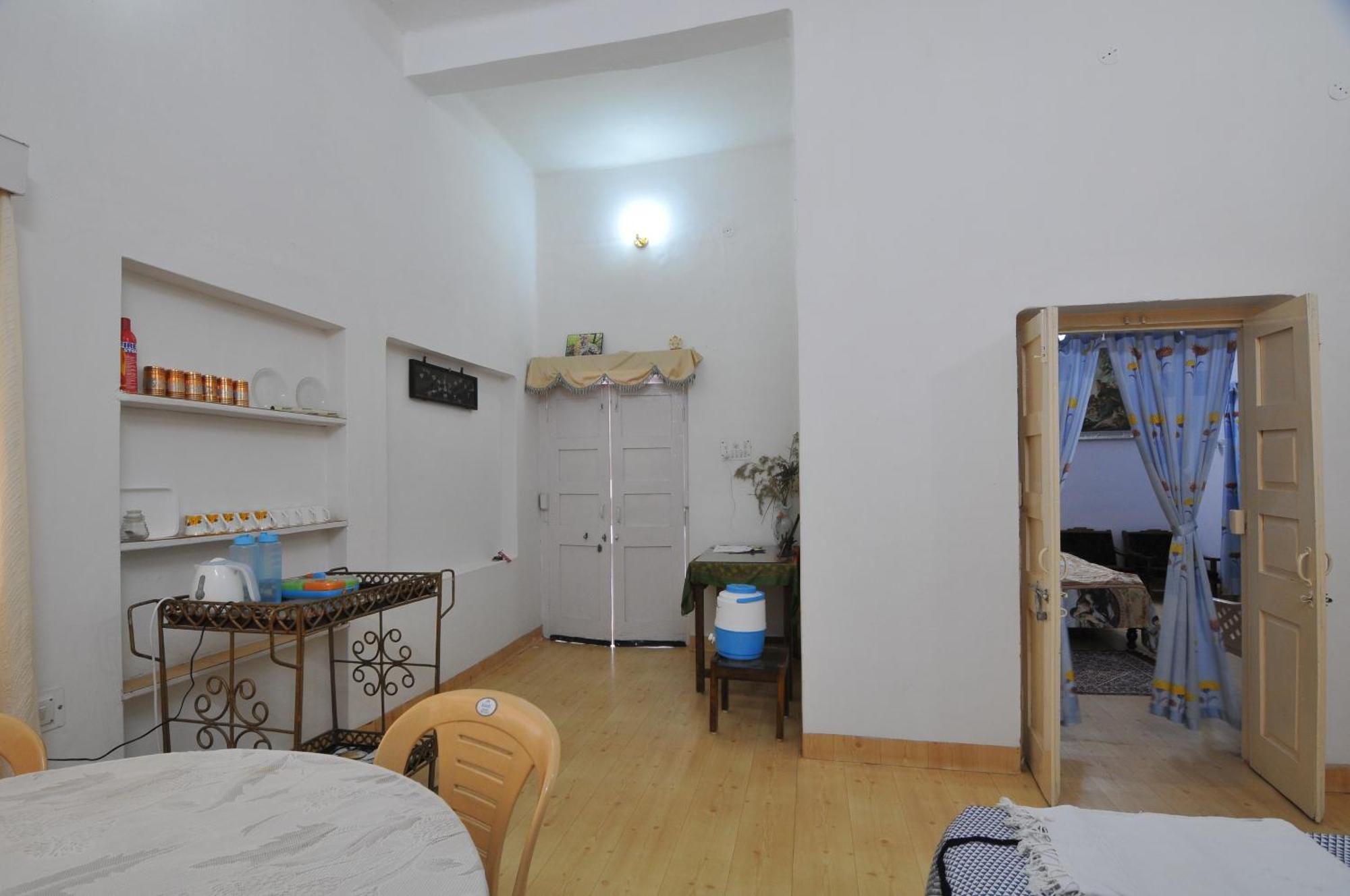 Jheelam Homestay โบปาล ภายนอก รูปภาพ